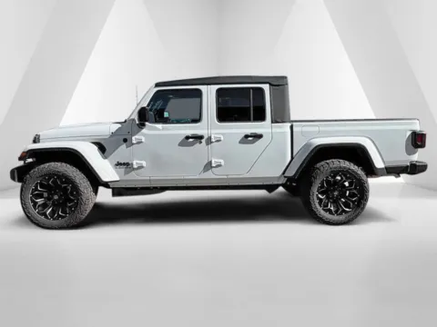 More photos of 2026 Jeep Gladiator Sport S at Pure Country Automotive, KY