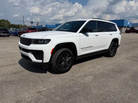 Another view of 2027 Jeep Grand Cherokee L Laredo Altitude for sale in Grayson, KY at Pure Country Automotive
