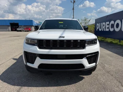 Photos of 2027 Jeep Grand Cherokee L Laredo Altitude for sale in Grayson, KY at Pure Country Automotive