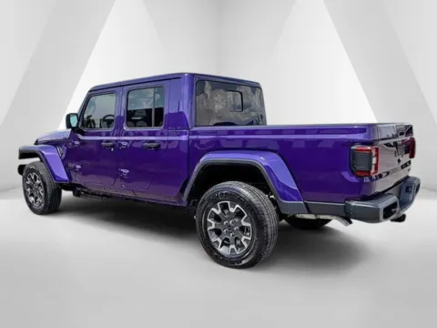 More photos of 2026 Jeep Gladiator Sahara at Pure Country Automotive, KY