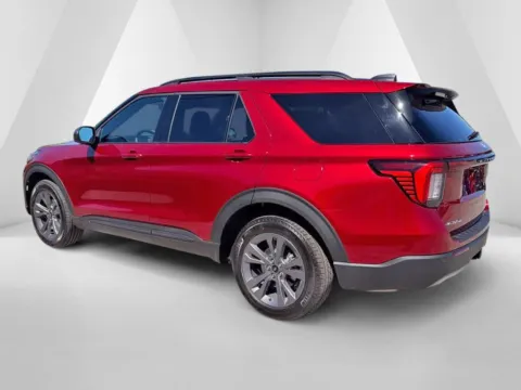 More photos of 2027 Ford Explorer Active at Pure Country Automotive, KY