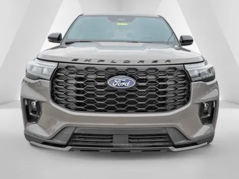 Photos of 2027 Ford Explorer ST-Line for sale in Grayson, KY at Pure Country Automotive