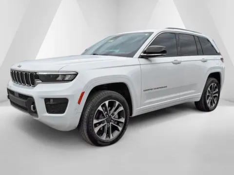 Another view of 2023 Jeep Grand Cherokee Overland for sale in Grayson, KY at Pure Country Automotive