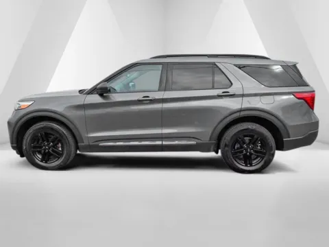 More photos of 2024 Ford Explorer XLT at Pure Country Automotive, KY