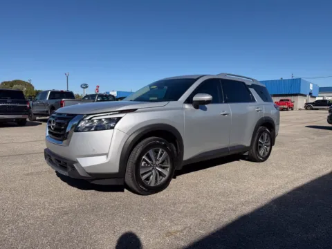 Another view of 2024 Nissan Pathfinder SL for sale in Grayson, KY at Pure Country Automotive