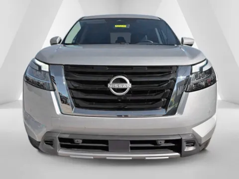Photos of 2024 Nissan Pathfinder SL for sale in Grayson, KY at Pure Country Automotive