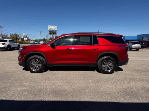 More photos of 2027 Chevrolet Traverse LT at Pure Country Automotive, KY