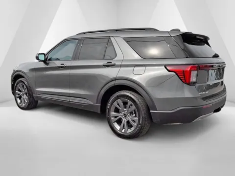 More photos of 2027 Ford Explorer Active at Pure Country Automotive, KY