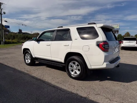 More photos of 2019 Toyota 4Runner SR5 at Pure Country Automotive, KY