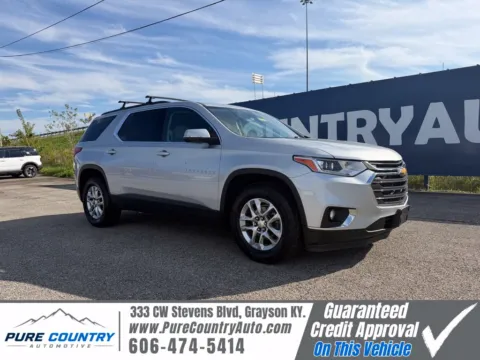 Silver 2021 Chevrolet Traverse LT for sale in Grayson, KY