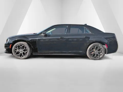 More photos of 2023 Chrysler 300 Touring at Pure Country Automotive, KY
