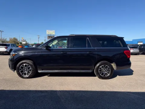 More photos of 2023 Ford Expedition Max XLT at Pure Country Automotive, KY