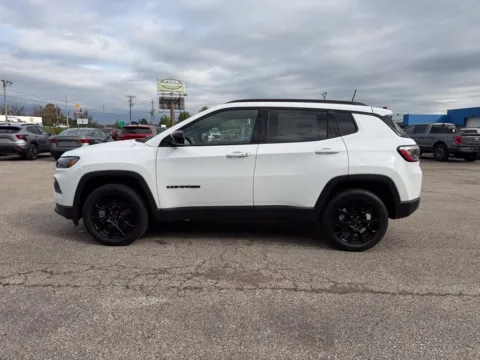 More photos of 2026 Jeep Compass Latitude at Pure Country Automotive, KY