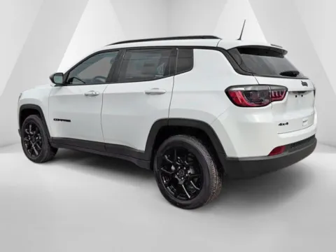 More photos of 2026 Jeep Compass Latitude at Pure Country Automotive, KY