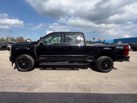 More photos of 2027 Ford F-350SD Lariat at Pure Country Automotive, KY