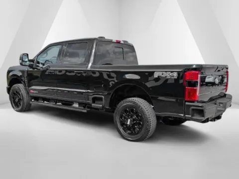 More photos of 2027 Ford F-350SD Lariat at Pure Country Automotive, KY