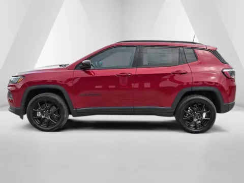 More photos of 2026 Jeep Compass Latitude at Pure Country Automotive, KY