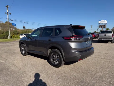 More photos of 2024 Nissan Rogue S at Pure Country Automotive, KY