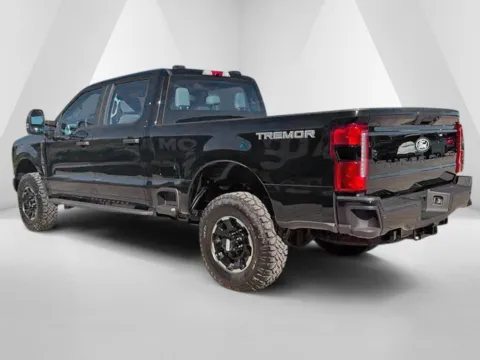 More photos of 2027 Ford F-250SD XL at Pure Country Automotive, KY