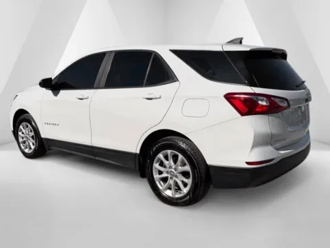 More photos of 2020 Chevrolet Equinox LS at Pure Country Automotive, KY