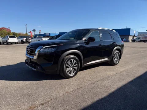 Another view of 2022 Nissan Pathfinder SL for sale in Grayson, KY at Pure Country Automotive