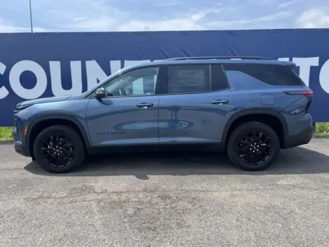 More photos of 2025 Chevrolet Traverse LT at Pure Country Automotive, KY