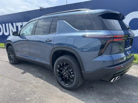 More photos of 2025 Chevrolet Traverse LT at Pure Country Automotive, KY
