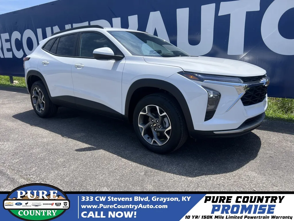 White 2025 Chevrolet Trax LT for sale in Grayson, KY