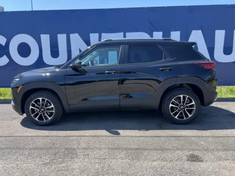 More photos of 2025 Chevrolet TrailBlazer LT at Pure Country Automotive, KY