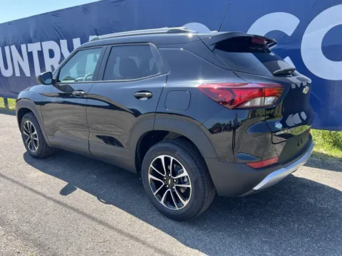More photos of 2025 Chevrolet TrailBlazer LT at Pure Country Automotive, KY