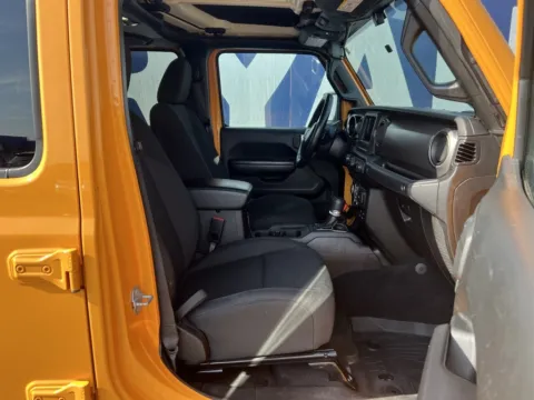More photos of 2021 Jeep Gladiator Willys at Pure Country Automotive, KY