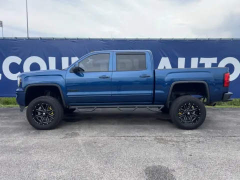 More photos of 2018 GMC Sierra 1500 SLE at Pure Country Automotive, KY
