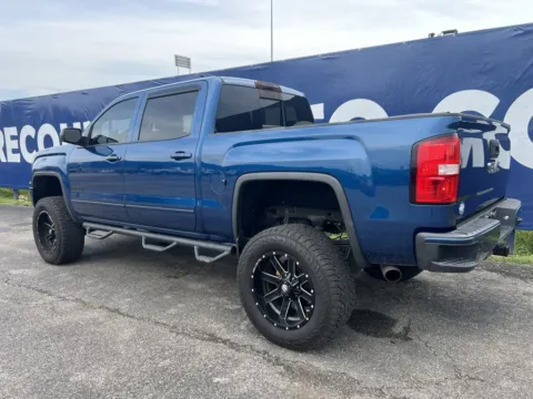 More photos of 2018 GMC Sierra 1500 SLE at Pure Country Automotive, KY