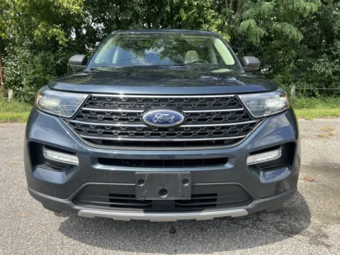 Photos of 2022 Ford Explorer XLT for sale in Grayson, KY at Pure Country Automotive