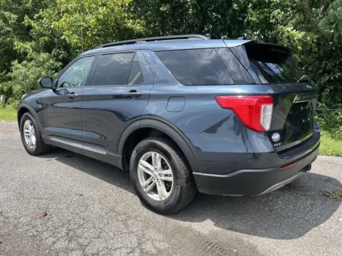 More photos of 2022 Ford Explorer XLT at Pure Country Automotive, KY