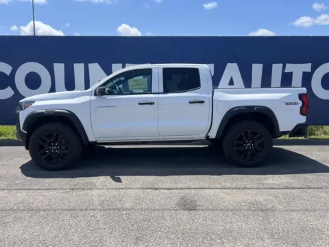 More photos of 2025 Chevrolet Colorado Trail Boss at Pure Country Automotive, KY