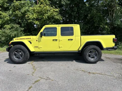 More photos of 2023 Jeep Gladiator Rubicon at Pure Country Automotive, KY