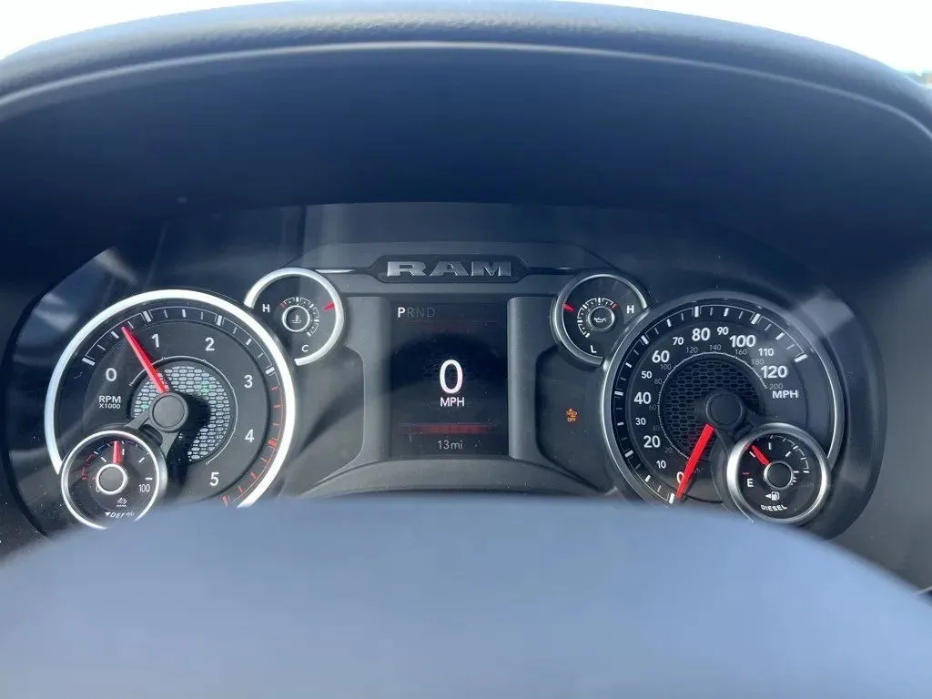 2025 RAM 2500 Big Horn - Photo 17