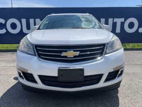 Photos of 2017 Chevrolet Traverse LT for sale in Grayson, KY at Pure Country Automotive