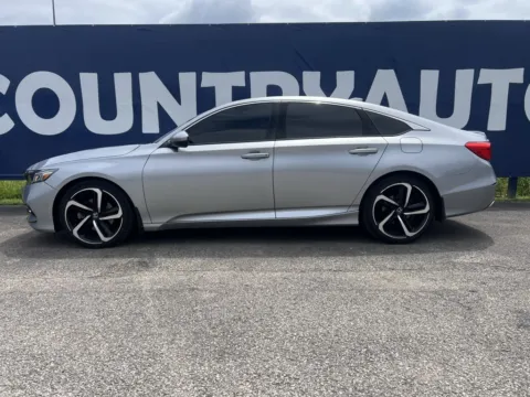 More photos of 2018 Honda Accord Sport at Pure Country Automotive, KY