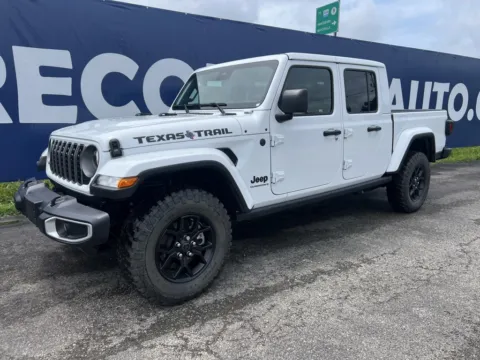 Another view of 2025 Jeep Gladiator Sport for sale in Grayson, KY at Pure Country Automotive