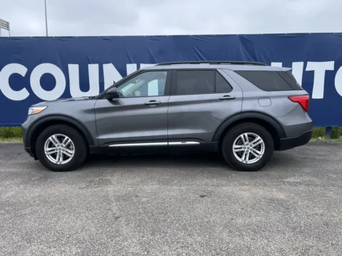 More photos of 2022 Ford Explorer XLT at Pure Country Automotive, KY