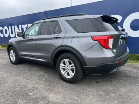 More photos of 2022 Ford Explorer XLT at Pure Country Automotive, KY