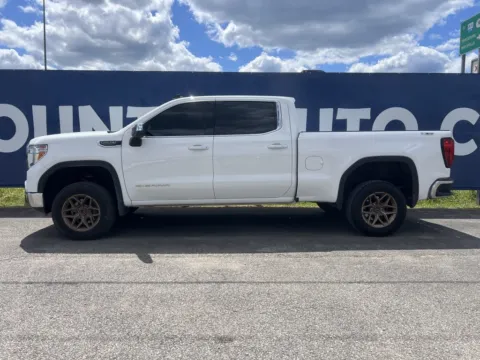 More photos of 2021 GMC Sierra 1500 SLE at Pure Country Automotive, KY
