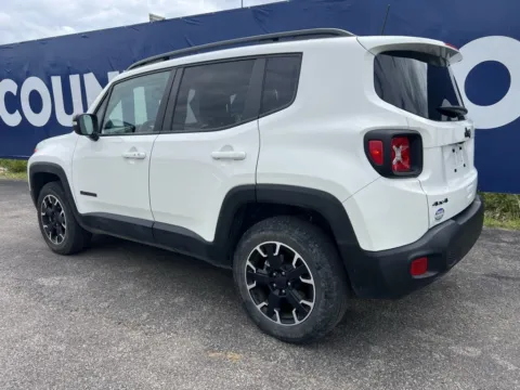 More photos of 2023 Jeep Renegade at Pure Country Automotive, KY