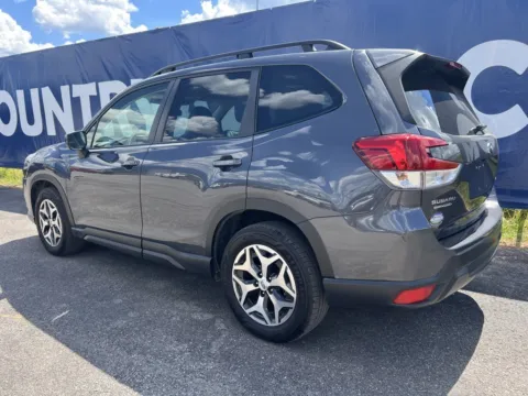 More photos of 2023 Subaru Forester Premium at Pure Country Automotive, KY
