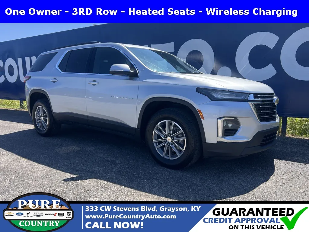 Silver 2022 Chevrolet Traverse LT for sale in Grayson, KY