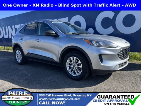 Silver 2022 Ford Escape SE for sale in Grayson, KY