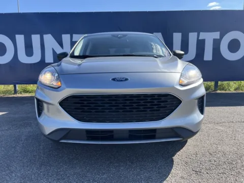 Photos of 2022 Ford Escape SE for sale in Grayson, KY at Pure Country Automotive
