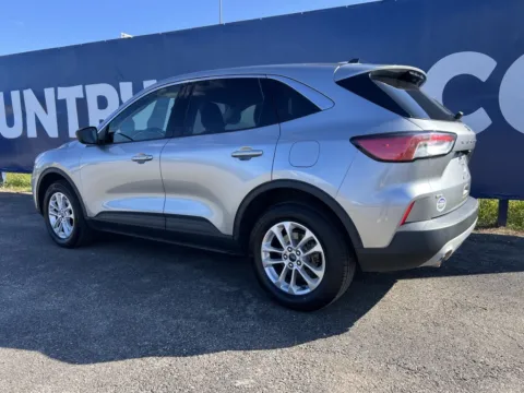 More photos of 2022 Ford Escape SE at Pure Country Automotive, KY